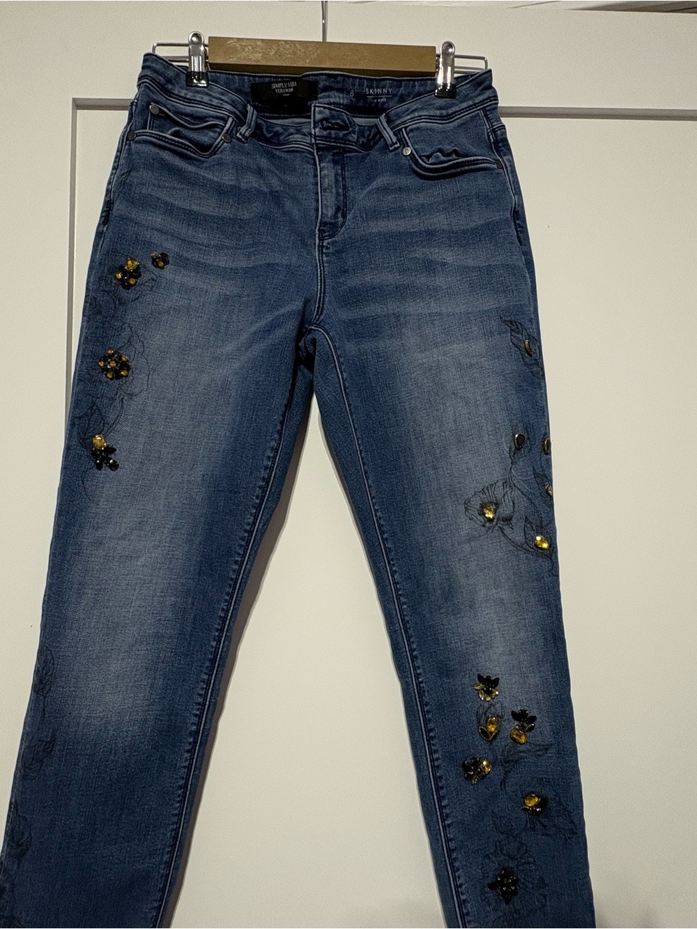 Simply Vera Wang Blue Embellished Skinny Jeans for Women. Size 8